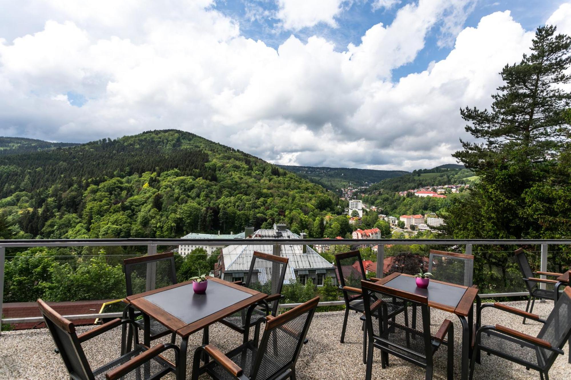 Hotel Panorama Jachymov Exterior photo