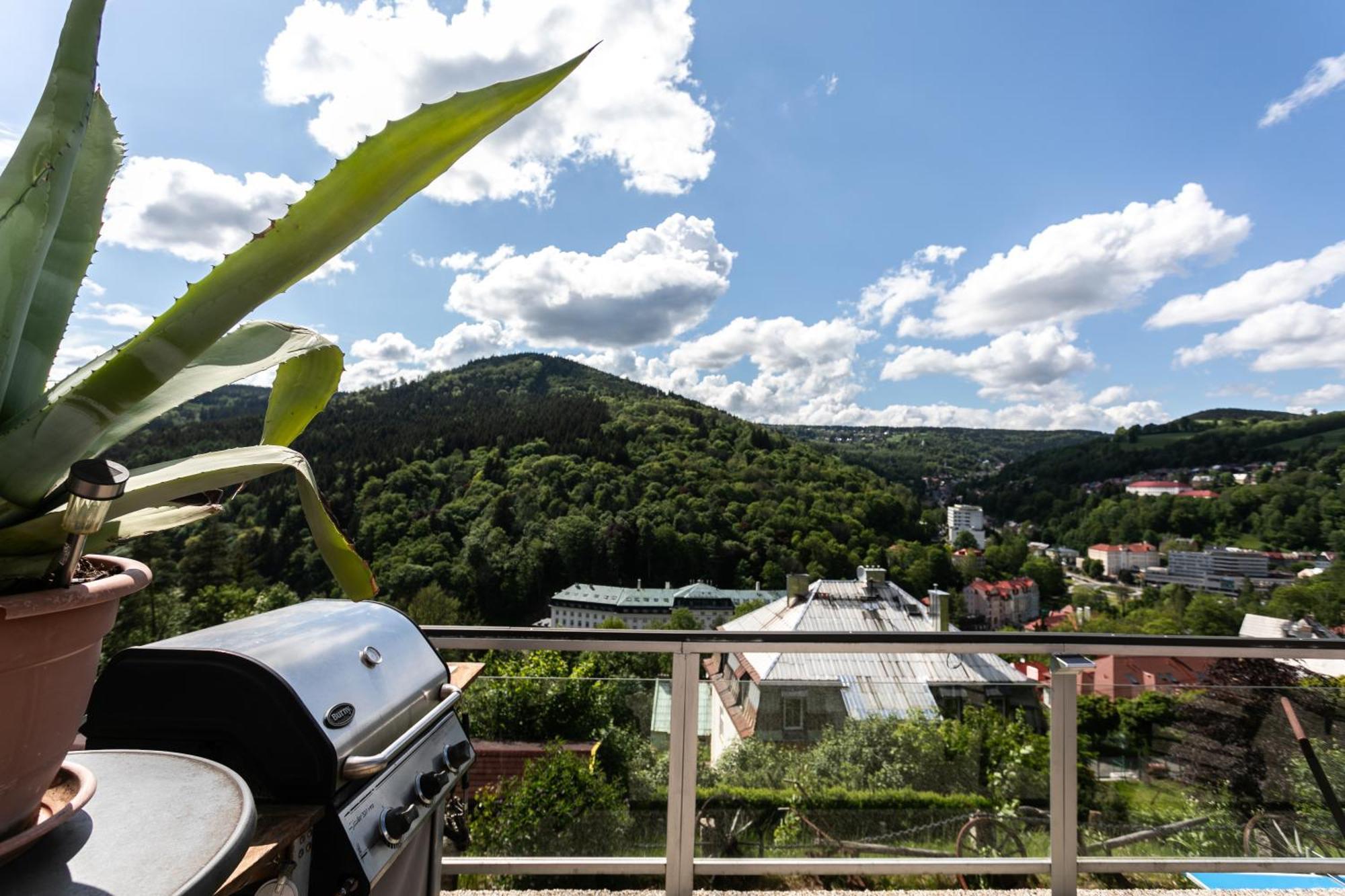 Hotel Panorama Jachymov Exterior photo